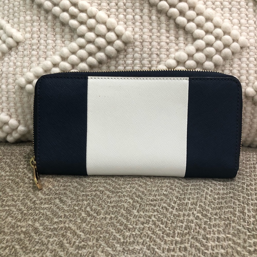 Mk Jet Set Center Stripe Large Navy Wallet - image 2